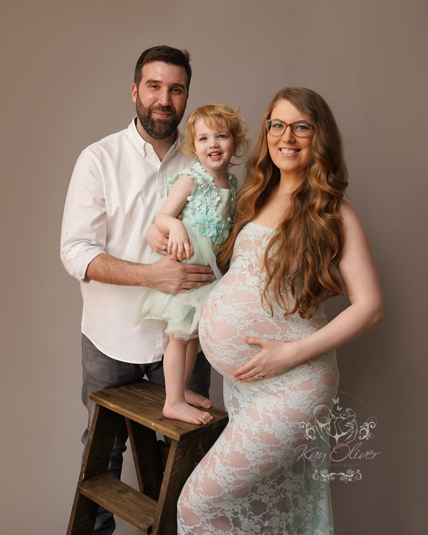 Family Maternity Photographer Nottingham